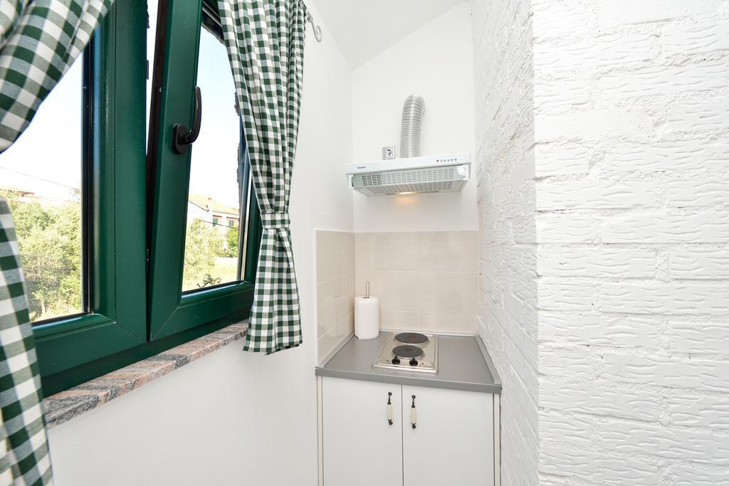 Holiday Home Jakov ビビニェ エクステリア 写真