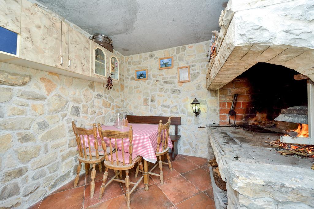 Holiday Home Jakov ビビニェ エクステリア 写真